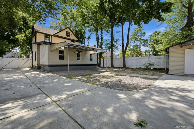 29 Elm Avenue, Hempstead, NY 11550