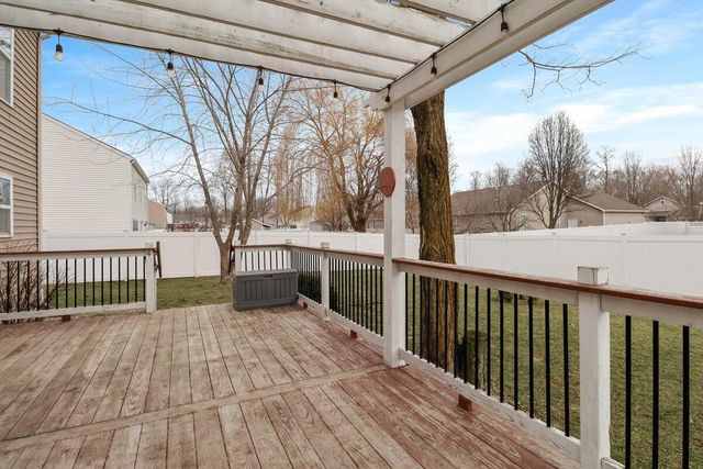 1955 Boardwalk Circle W, Portage, IN 46368