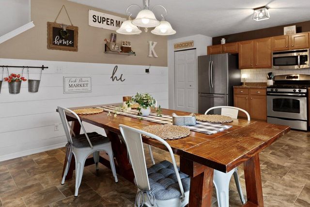 1955 Boardwalk Circle W, Portage, IN 46368