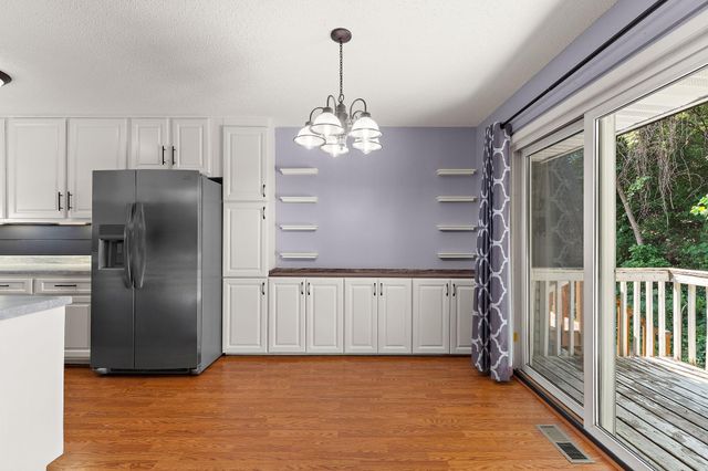 3838 Craig Way, Inver Grove Heights, MN 55076
