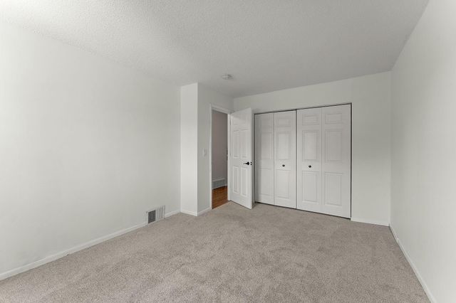 3838 Craig Way, Inver Grove Heights, MN 55076