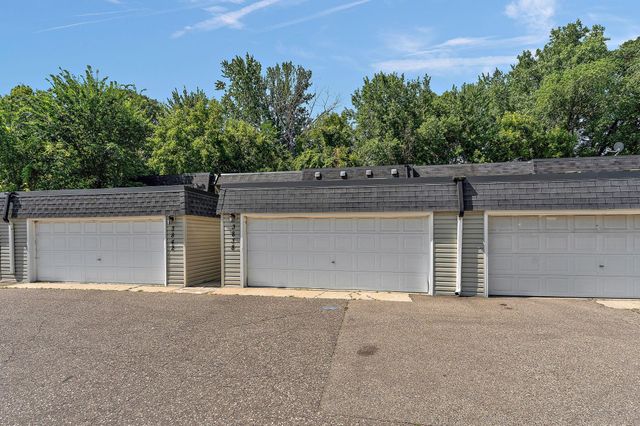 3838 Craig Way, Inver Grove Heights, MN 55076