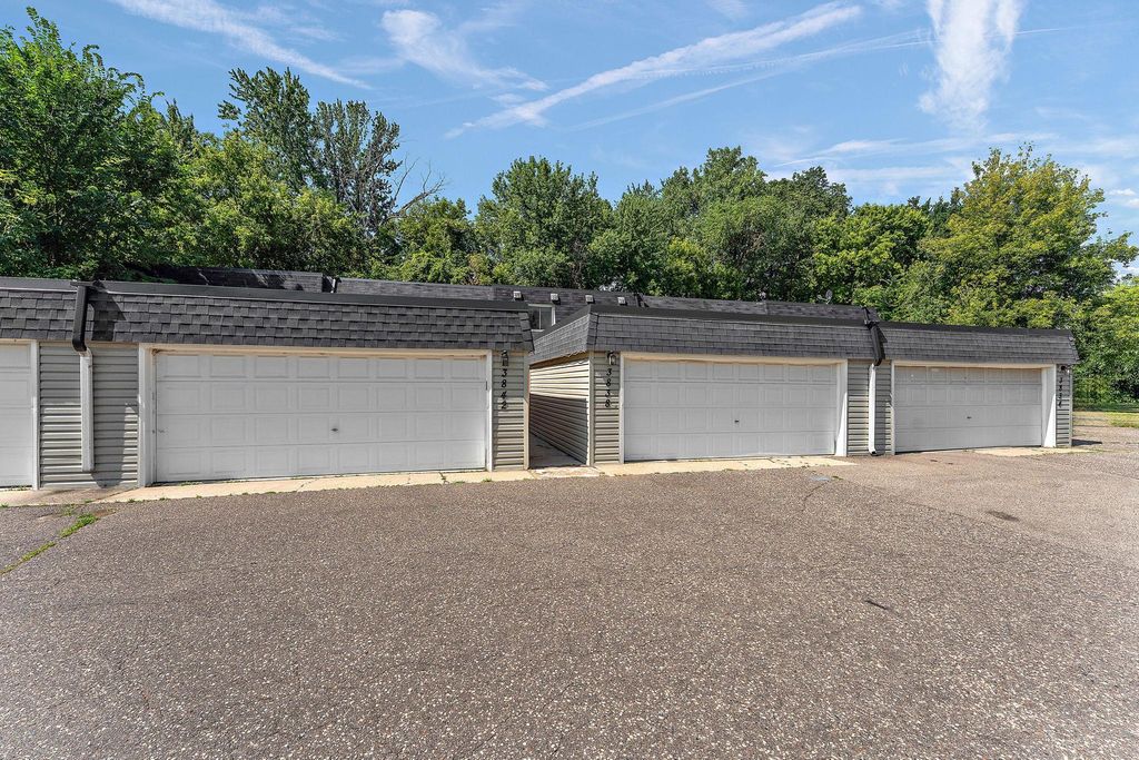 3838 Craig Way, Inver Grove Heights, MN 55076