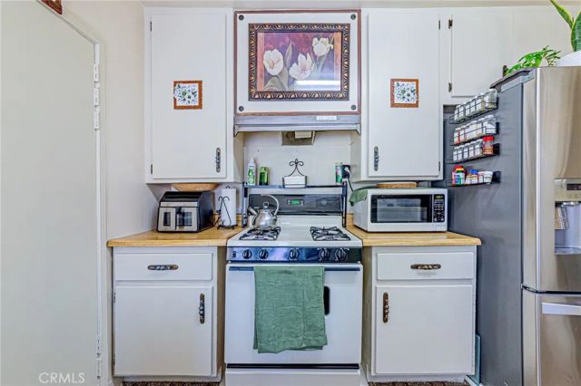 1060 S Rebecca, Pomona, CA 91766