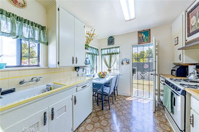 1060 S Rebecca, Pomona, CA 91766