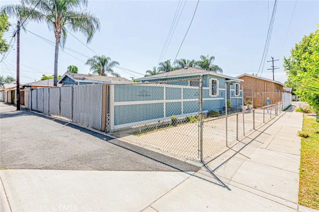 1060 S Rebecca, Pomona, CA 91766