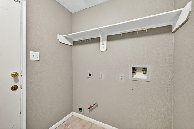 5615 W Harrow Drive, Houston, TX 77084