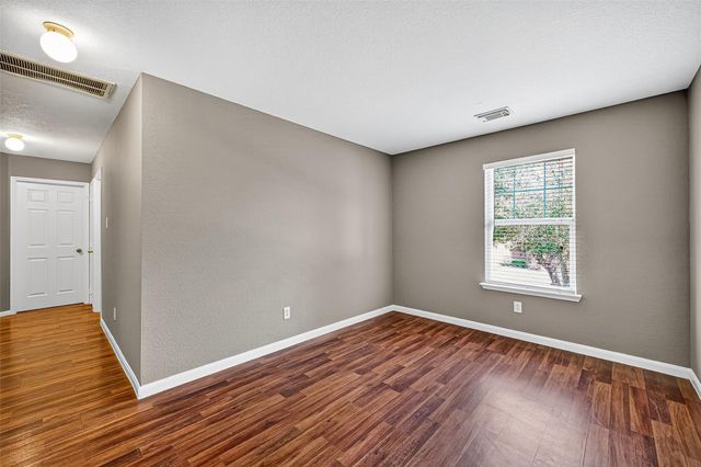 5615 W Harrow Drive, Houston, TX 77084