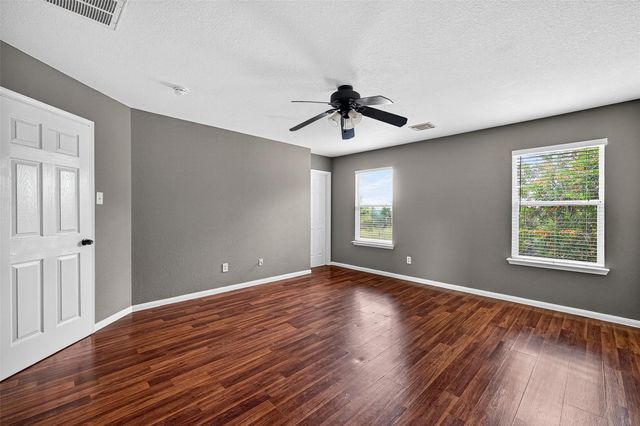 5615 W Harrow Drive, Houston, TX 77084