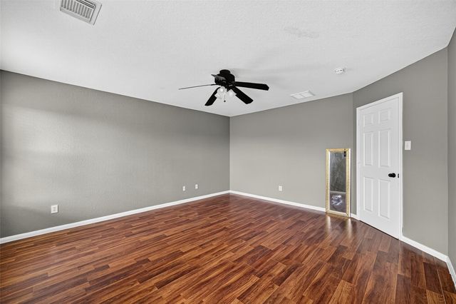 5615 W Harrow Drive, Houston, TX 77084