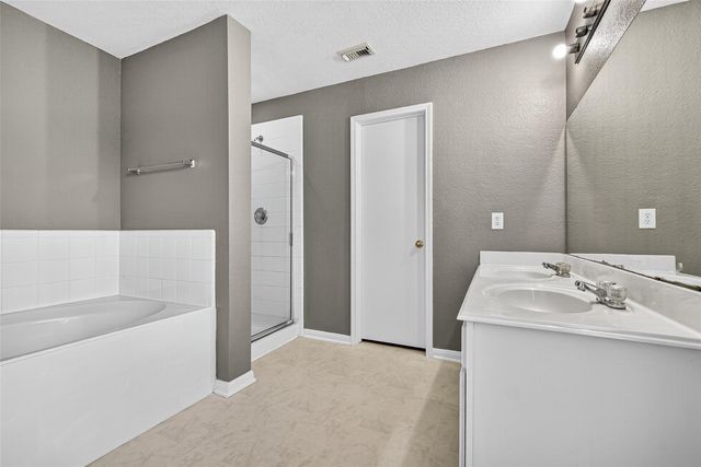 5615 W Harrow Drive, Houston, TX 77084