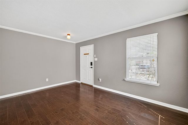 5615 W Harrow Drive, Houston, TX 77084