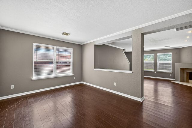 5615 W Harrow Drive, Houston, TX 77084