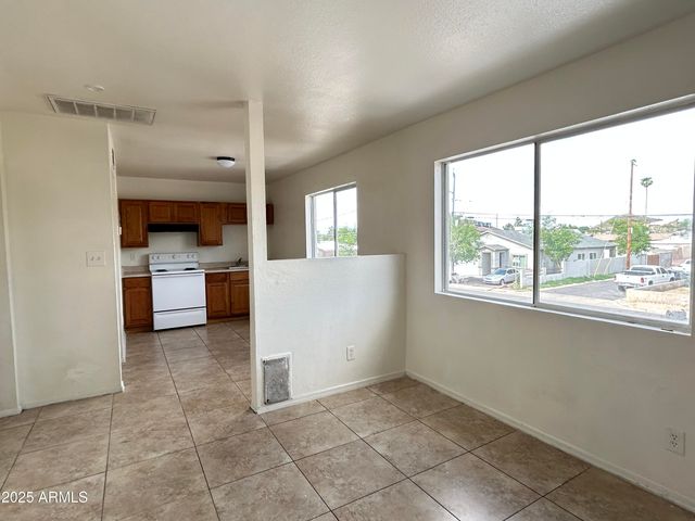 1321 W Vogel Avenue Apt 6, Phoenix, AZ 85021