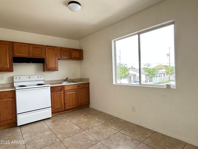 1321 W Vogel Avenue Apt 6, Phoenix, AZ 85021