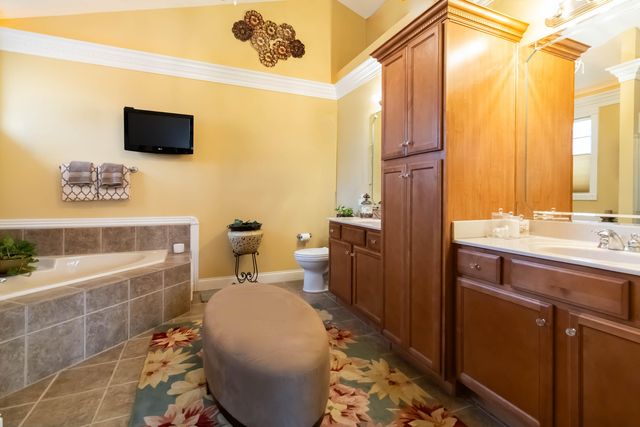 80 Kolsons Landing Drive, Somerset, KY 42503