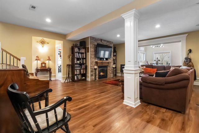 80 Kolsons Landing Drive, Somerset, KY 42503