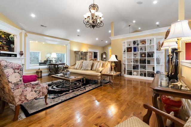 80 Kolsons Landing Drive, Somerset, KY 42503