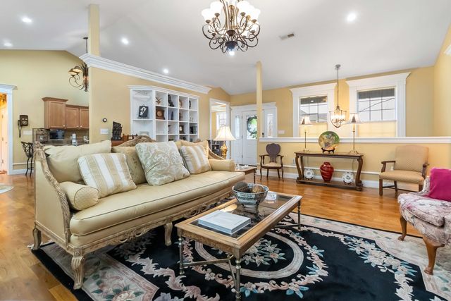 80 Kolsons Landing Drive, Somerset, KY 42503