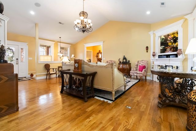 80 Kolsons Landing Drive, Somerset, KY 42503