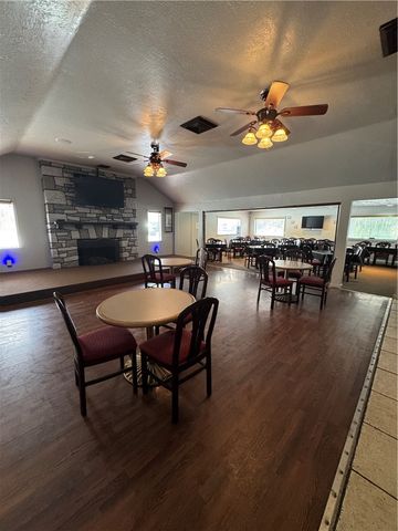 2811 Lincoln Way, White Oak, PA 15131