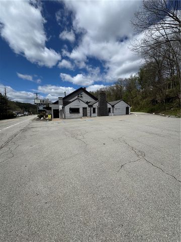 2811 Lincoln Way, White Oak, PA 15131