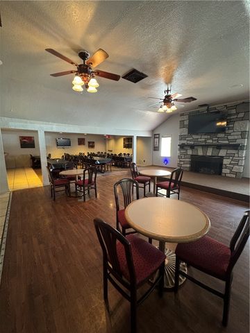 2811 Lincoln Way, White Oak, PA 15131