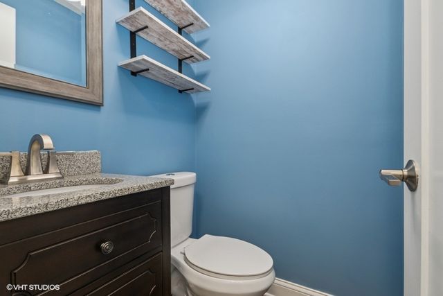 4525 W 100th Street, Oak Lawn, IL 60453