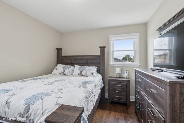 4525 W 100th Street, Oak Lawn, IL 60453