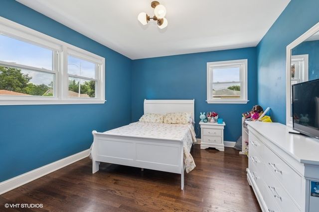 4525 W 100th Street, Oak Lawn, IL 60453