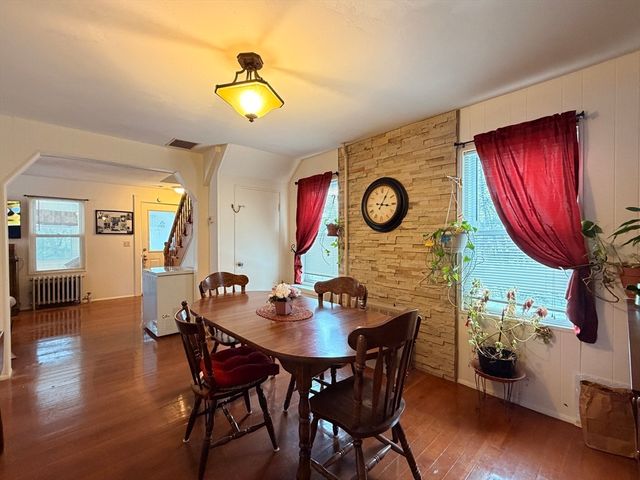 28 Eastford Road, Southbridge, MA 01550