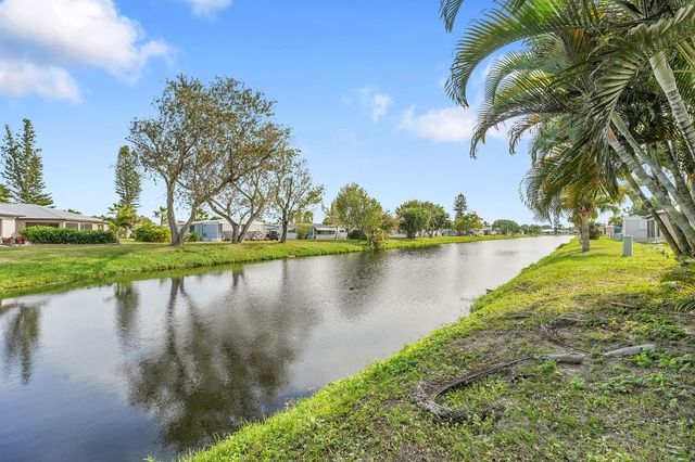 38 Alta Loma, Port St Lucie, FL 34952