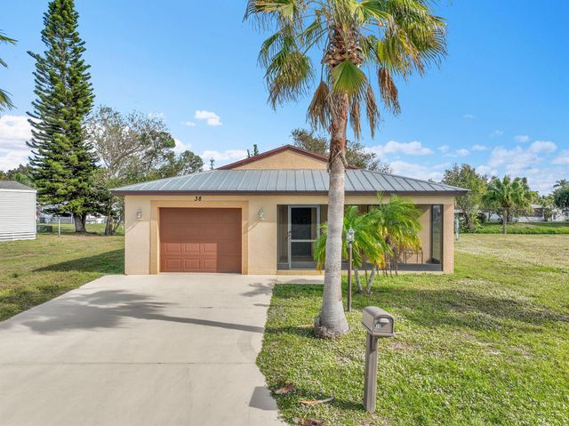 38 Alta Loma, Port St Lucie, FL 34952