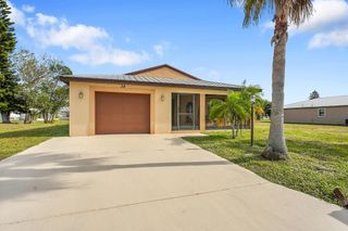 38 Alta Loma, Port St Lucie, FL 34952