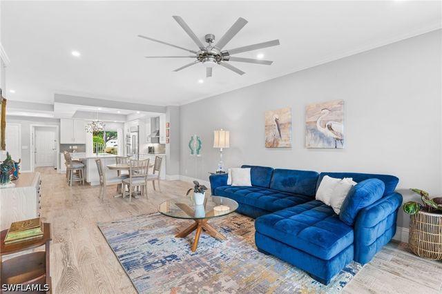 5140 Cobble Creek CT 103, Naples, FL 34110
