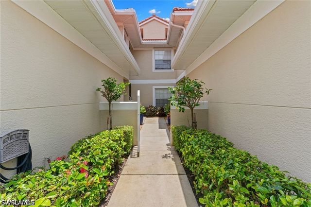 5140 Cobble Creek CT 103, Naples, FL 34110