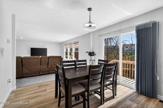 17812 Bridle Run Dr, Louisville, KY 40245