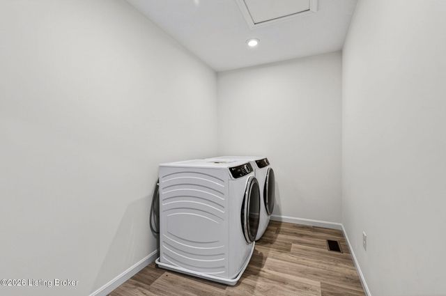 17812 Bridle Run Dr, Louisville, KY 40245