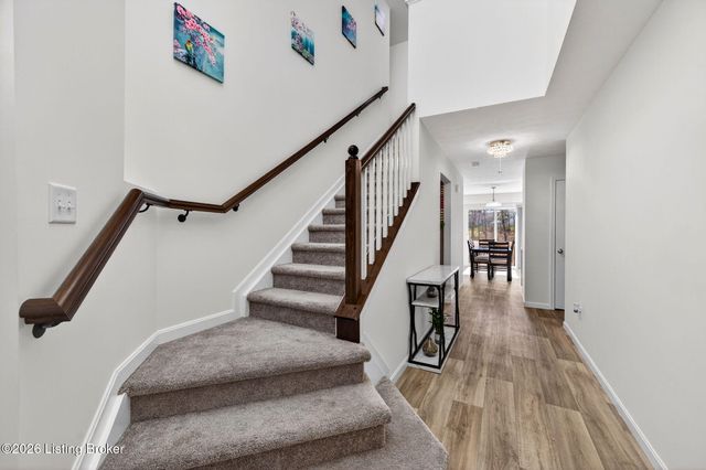 17812 Bridle Run Dr, Louisville, KY 40245