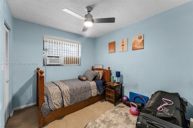 1613 NW 16th Street E E, Miami, FL 33125