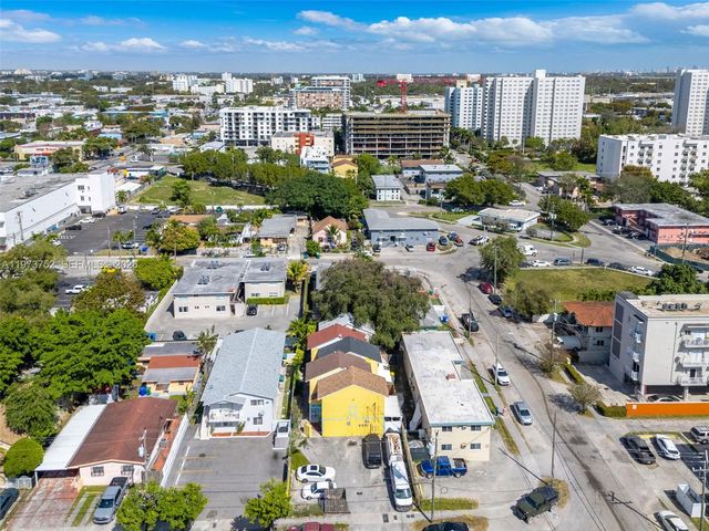 1613 NW 16th Street E E, Miami, FL 33125
