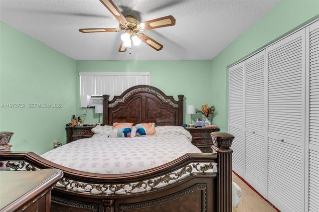 1613 NW 16th Street E E, Miami, FL 33125