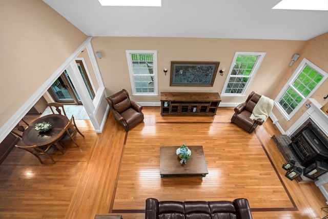 154 South Street, Upton, MA 01568