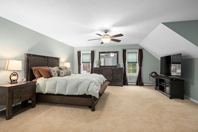 154 South Street, Upton, MA 01568