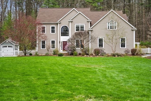 154 South Street, Upton, MA 01568