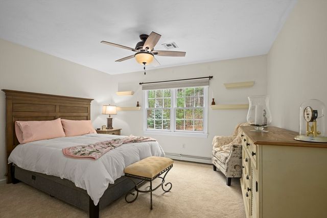 154 South Street, Upton, MA 01568