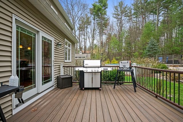 154 South Street, Upton, MA 01568