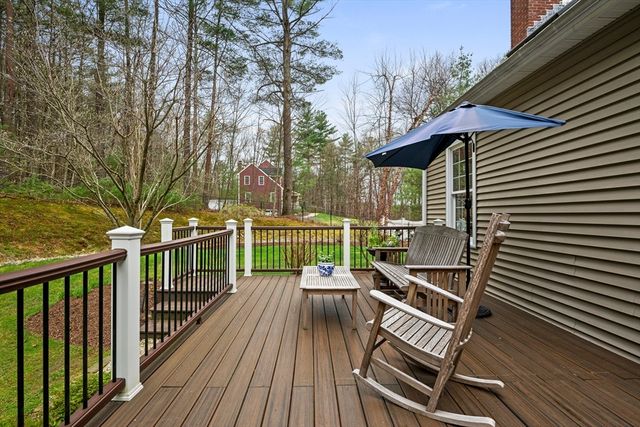 154 South Street, Upton, MA 01568