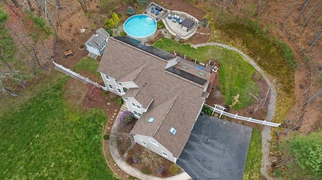 154 South Street, Upton, MA 01568