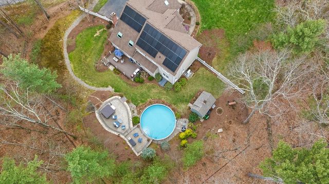 154 South Street, Upton, MA 01568